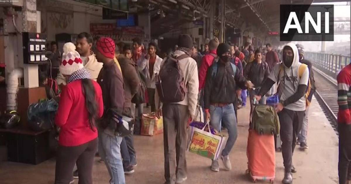 Bihar: Trains delayed 4-5 hours due to fog, several cancelled